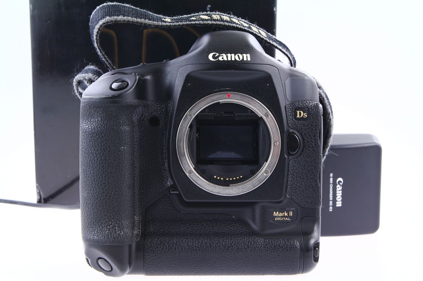 Linia aparatów Canon EOS-1 Canon EOS 1Ds Mark II