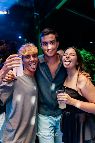 20250630093136_20250627_costeznikita_moodymiamivice_32.png