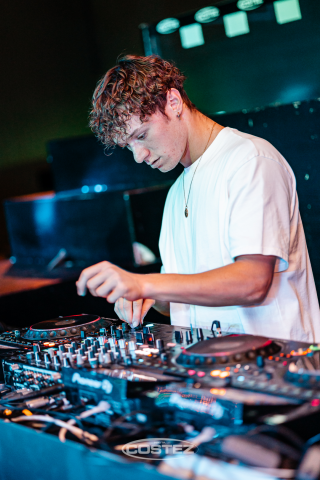 20250721101042_20250719_costeznikita_RUDEEJAY_6.png
