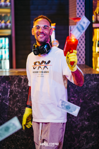 20250519100022_20250517_hotelcostez_4.png