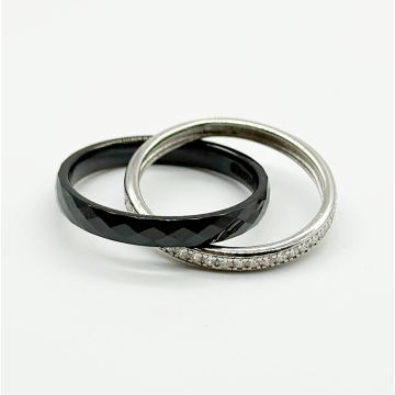 Серебряное кольцо Silvex Керамика Черный К2ФК/4021-1 19,5