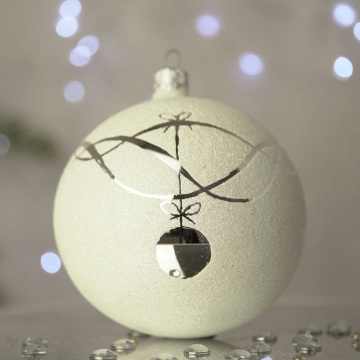 Новогодний шар на елку Santa Shop Сахарная Елочные украшения Молочный 10 см 7806723209200