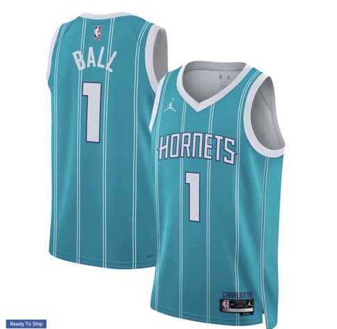 What jersey shorts match with this jersey?