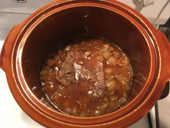 Beef stew in crockpot
