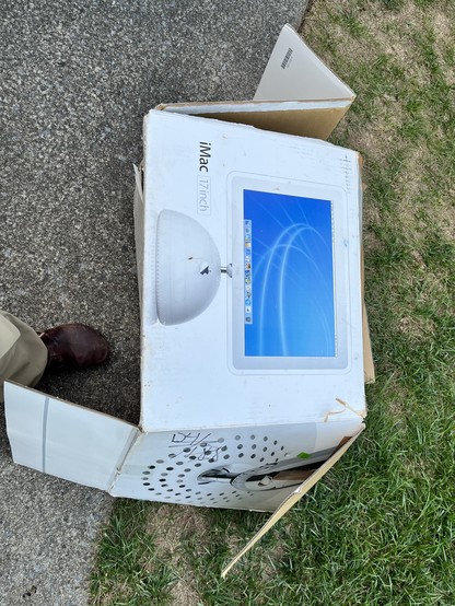 A box for a 2003 17-inch ‘volleyball’ iMac
