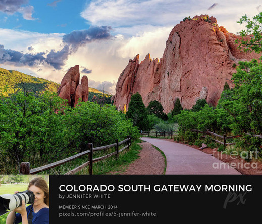 A beautiful morning at some large rock formations (North and South Gateway rocks) at Garden Of The Gods park in Colorado Springs, Colorado.