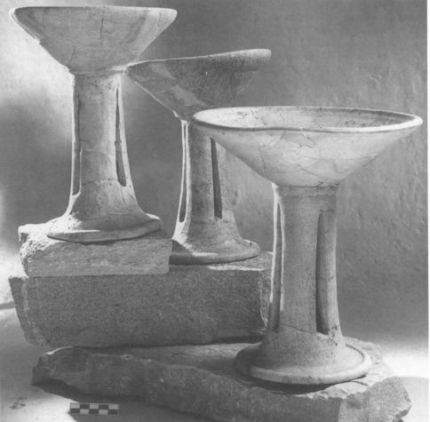 A 5th (this time, black and white) photo of the same pots, probably taken in the 1980's as the other photos.