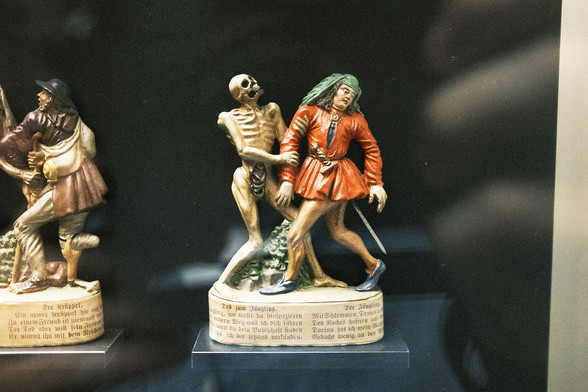 Figures of the  Zizenhausen Danse Macabre. A copy of the Basler #Totentanz, fired day, cast using a mould, 1822/1823.