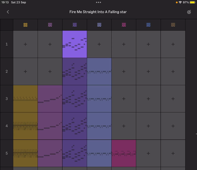 Screen recording of the Ableton note app, playing out different loop sequences