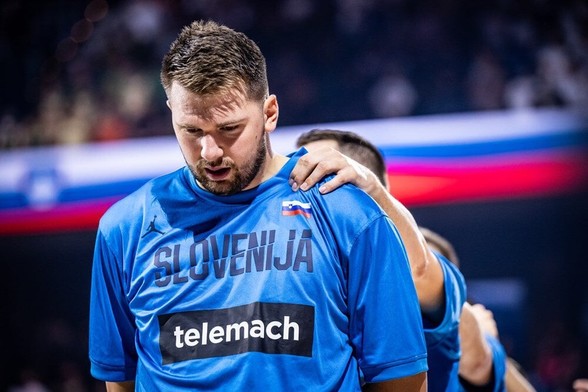 Slovenian National Team’s head of medical staff speaks in article concerning Lukas thigh injury; "“It’s not something that would prevent him from playing, but the physical defense on him intensifies the pain."