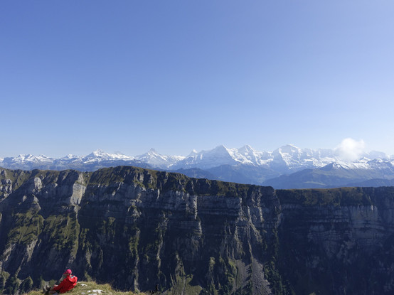looking from the summit of the Sigriswiler Rothorn to the mountain line with Eiger, M├Хnch, Jungfrau strating from the center of the image to the right.