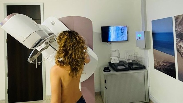 L'informe remarca que falta més coneixement al voltant del càncer de mama, el més freqüent en les dones (Europa Press)