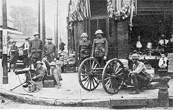 Army soldiers man an M1917 Browning machine gun and a 37mm 1916 support gun at North 24th and Lake streets in North Omaha. By Nebraska State Historical Society - http://nebraskastudies.org/1900-1924/racial-tensions/the-army-restores-order/, Public Domain, https://commons.wikimedia.org/w/index.php?curid=86754521