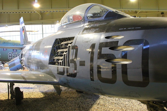 North American F-86F DB-150 #photography #gatow #northamerican #mhm #militärhistorischesmuseumderbundeswehr #aviation #museum #berlin #flugzeug #luftfahrt #highlight (Flickr 27.12.2013) https://www.flickr.com/photos/7489441@N06/11600989846