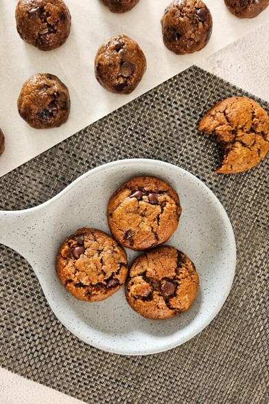The Ultimate Vegan Chocolate Chip Cookies