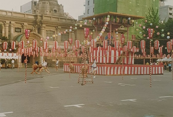 Festival dans une rue de Tokyo, Japon, 1992