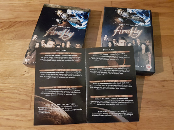 picture of the "Firefly" (Scifi series) DVD box with leaflet