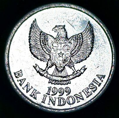 National emblem, called Garuda Pancasila Script: Latin Lettering: BHINNEKA TUNGGAL IKA 2002 BANK INDONESIA Translation: Unity in Diversity