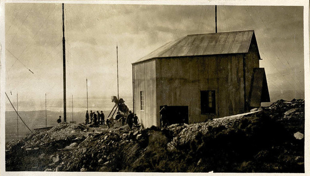 Double antenna tuning inductor house, Marconi Carnarvon station, 1924.