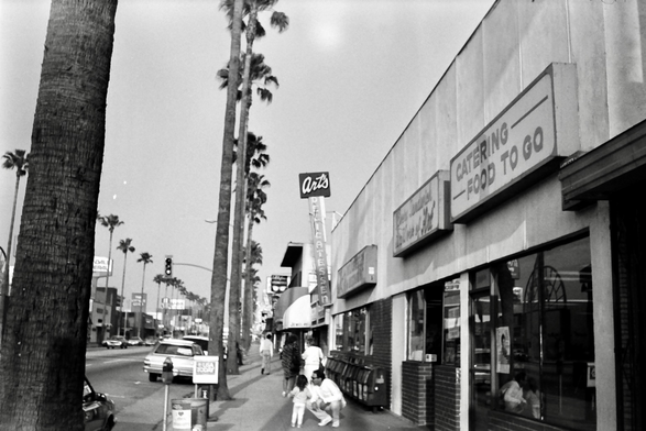 Looking down Ventura Blvd. towards Art’s Deli, Studio City, 1989