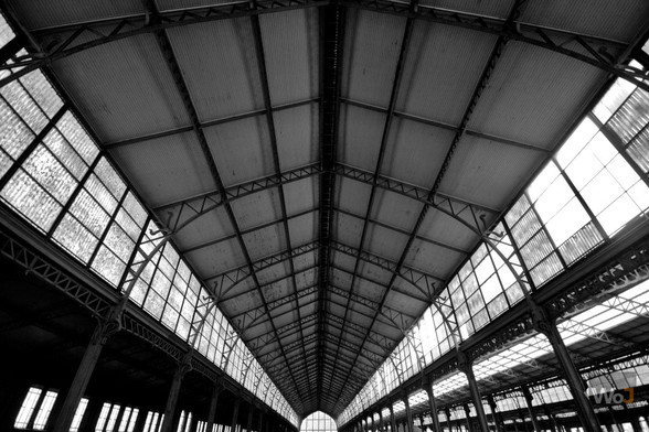 T&T (2015)

â†’ Construite au tout dÃ©but du XXe siÃ¨cle, la halle T&T fait partie d'un vaste domaine ferroviaire abandonnÃ© depuis la fin des annÃ©es 80.
â†’ Built in the early 20th century, the hall T&T is part of a vast railway sector abandoned since the late 80's.

â–º RÃ©cit & photos : https://www.worldofjosh.be/photos/20150531_tt/tt.php
â–º Story & pictures : https://www.worldofjosh.be/en/photos/20150531_tt/tt.php

#abandoned #abandonedplaces #decay #exploration #explorationurbaine #lostplaces #photo #urbex #urbanexploration

Â© 2015