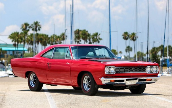1968 Plymouth Road Runner 426 Hemi Coupe