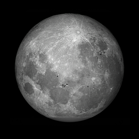 Montaje de la Luna de ayer y el Sol hoy.