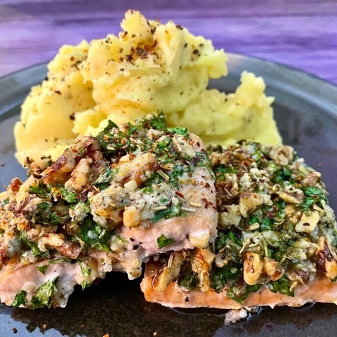 Salmon with parmesan-walnut-herbs crust and mashed potatoes