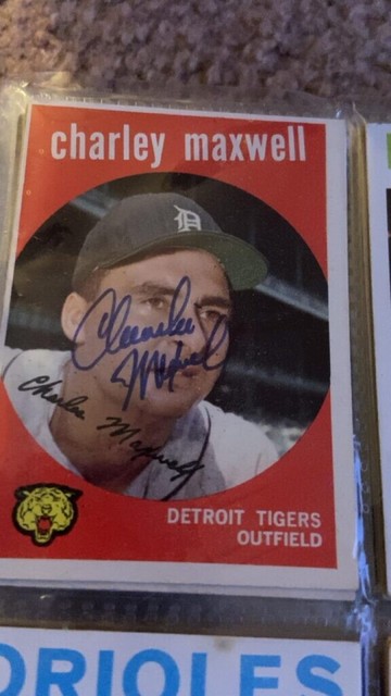I collect autographs and here are the Tigers autographs in my collection!