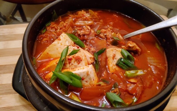 Kimchi-jjigae with canned tuna.