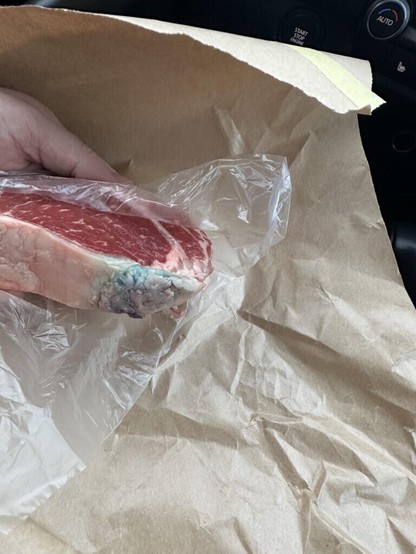Green/bluish discoloration on fresh steak from butcher?