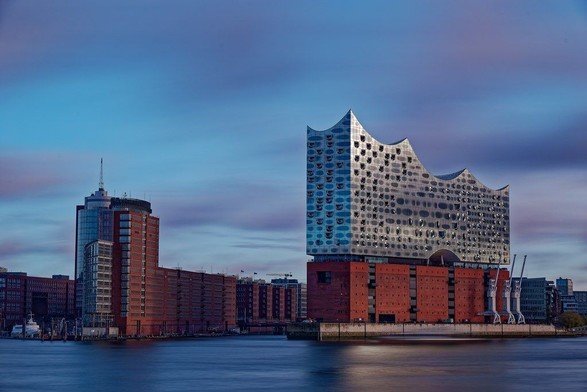Elbphilharmonie [Explored 2023-12-02]  View from Musical Boulevard towards the Elphilharmonie concert hall  nopeople,architecture,hamburg,tamronsp2470divc,cityscape,outdoors,modern,longexposure,river,blue,traveldestination,tourism,elbphilharmonie,building,cloudscape,windows