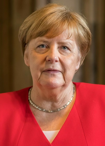 Welche Rolle spielte Frau Dr. Merkel 16 Jahre lang beim Cannabisverbot, der Prohibition, dem System Prohibition? Fragen die wir gerne, unter Eid, vor den höchsten Gerichten erörtern möchten.