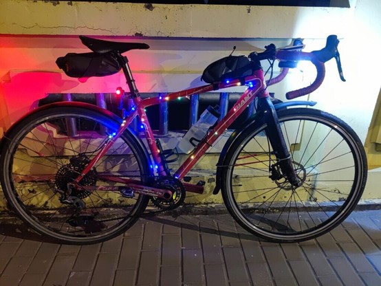 Commuter decorated for Christmas 🎄🎄🎄