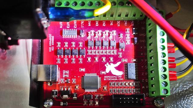 Auto-Z touchplate connected to IN4 and GND on the Chinese Bitsaver USB CNC controller.