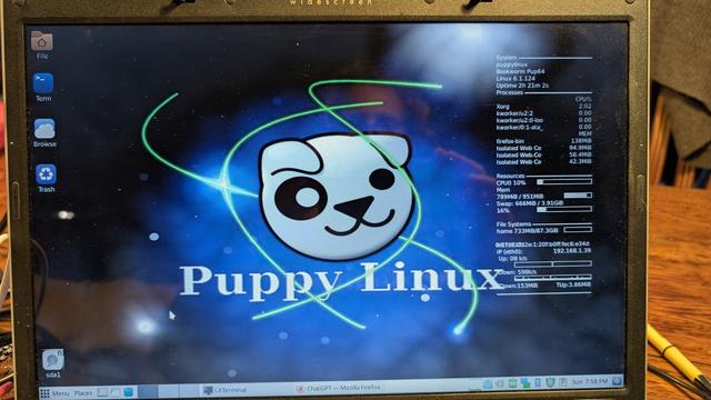Laptop met Puppy Linux