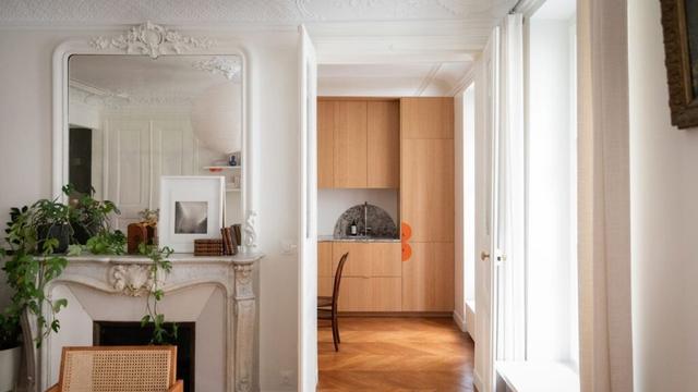 Un petit appartement d'architecte transformé avec des astuces IKEA