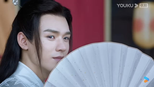 Wen Kexing making gay eye contact with Zhou Zishu