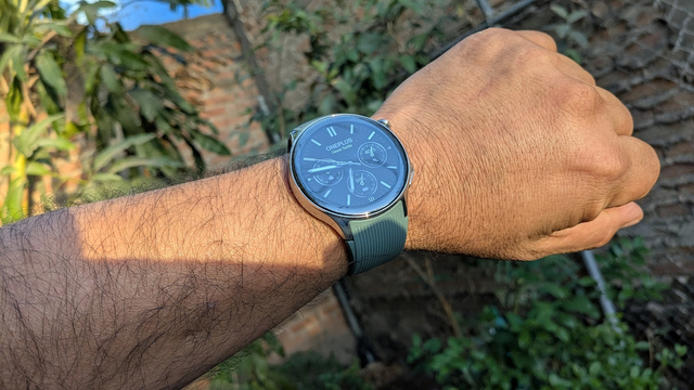 Fotografía de mi nuevo smartwach Oneplus Watch 2.