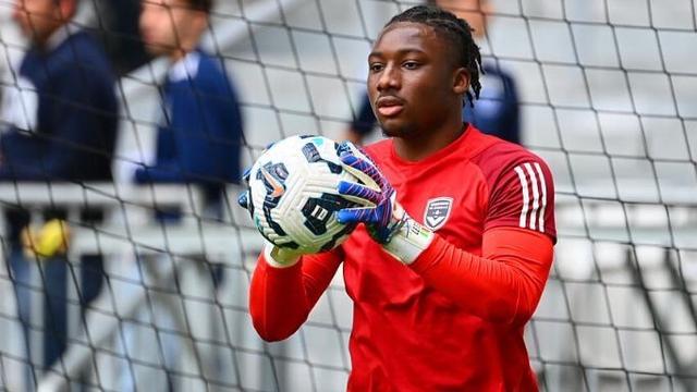 Lassana Diabaté (Girondins de Bordeaux) touché : "Je n'ai pas les mots sur ce qu'on vit avec le public bordelais"