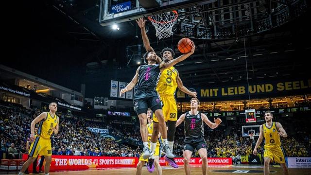 Pleite bei ALBA: Nächster Dämpfer für die Baskets Bonn