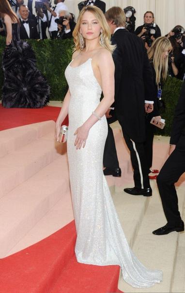 Haley Bennett | 2016 Met Gala 4th May 2016