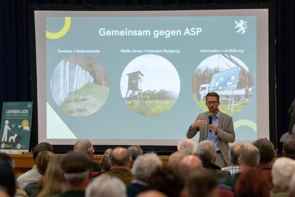 Im Dialog mit Jägern und Landwirten
