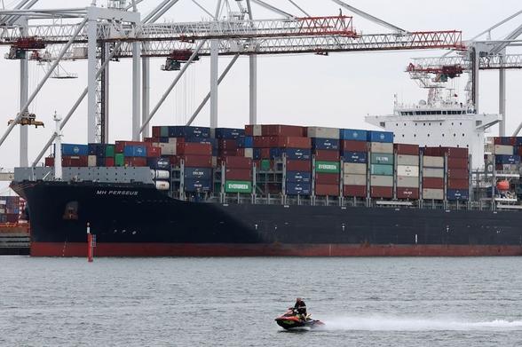 US, UK make headway on trade pact, British official says