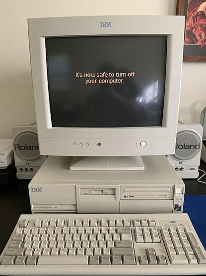 A photo of a computer from the linked website.