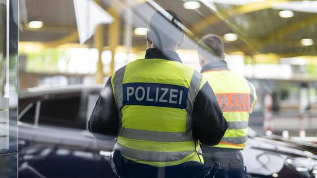 Grenzkontrollen: Polizeigewerkschaft widerspricht Merz – „Werden jeden Asylsuchenden zurückweisen“
