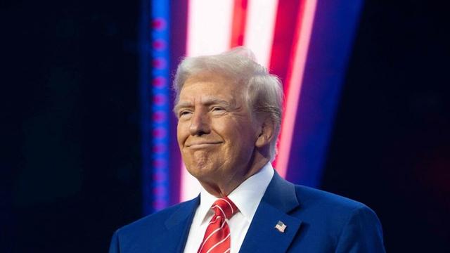 Donald Trump investiert Milliarden in eigene Kryptowährung | Geld