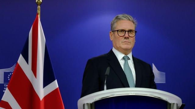 Unions tell PM to ease fiscal rules and improve Brexit deal as stocks tumble