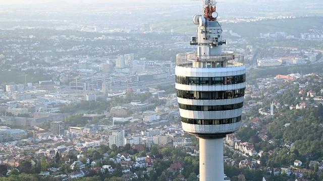 Baden-Württemberg: Stuttgarter Fernsehturm muss wegen Rissen saniert werden
