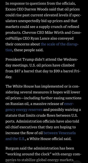 The image contains text discussing rising U.S. oil prices, the concerns of major oil executives, and the White House's potential measures to stabilize energy markets, including easing sanctions and increasing oil flow from Venezuela.